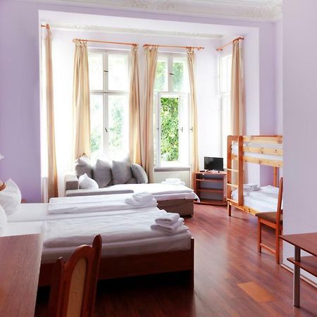Hotel Eden Am Zoo Берлин Екстериор снимка