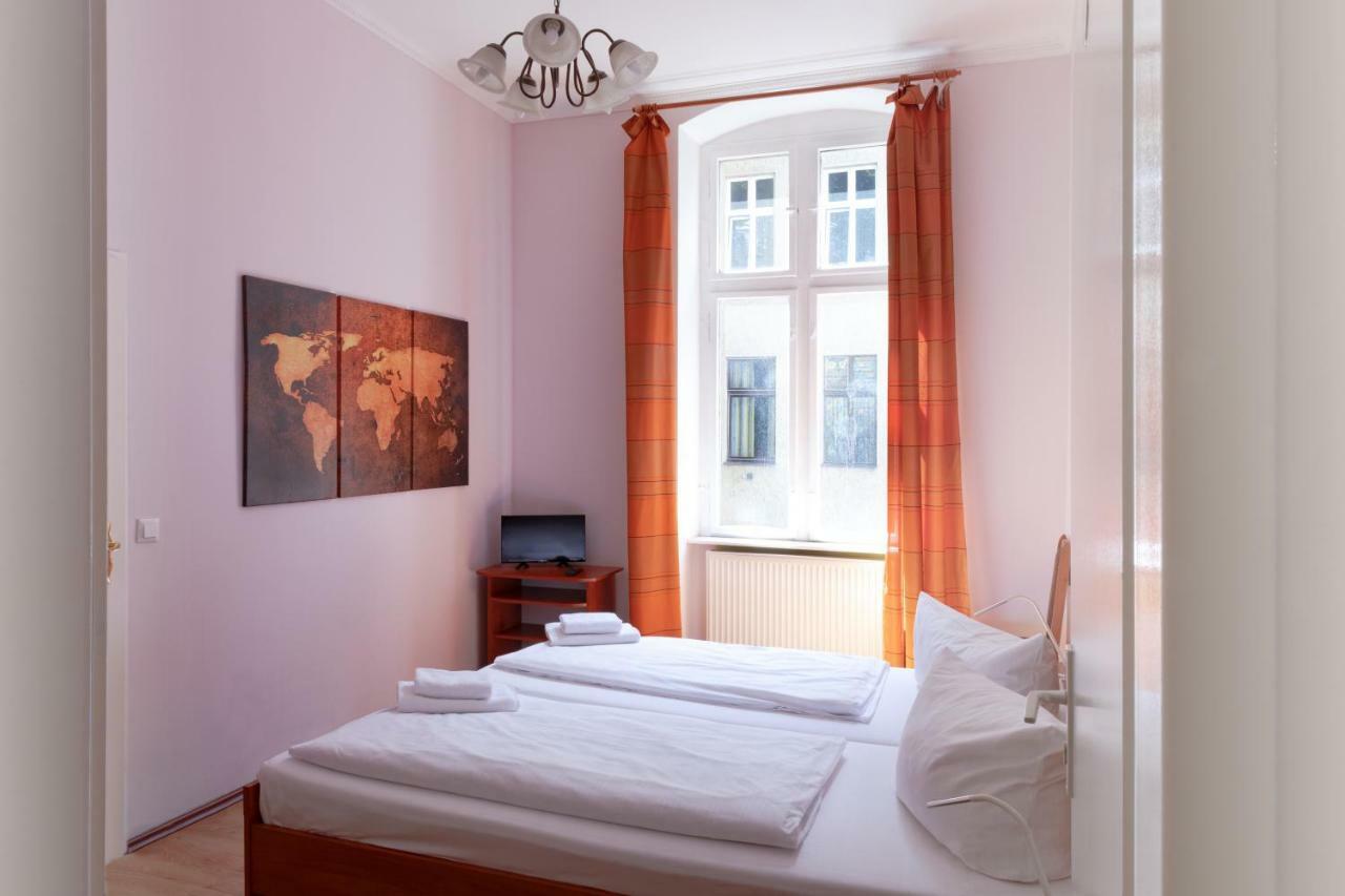 Hotel Eden Am Zoo Берлин Екстериор снимка