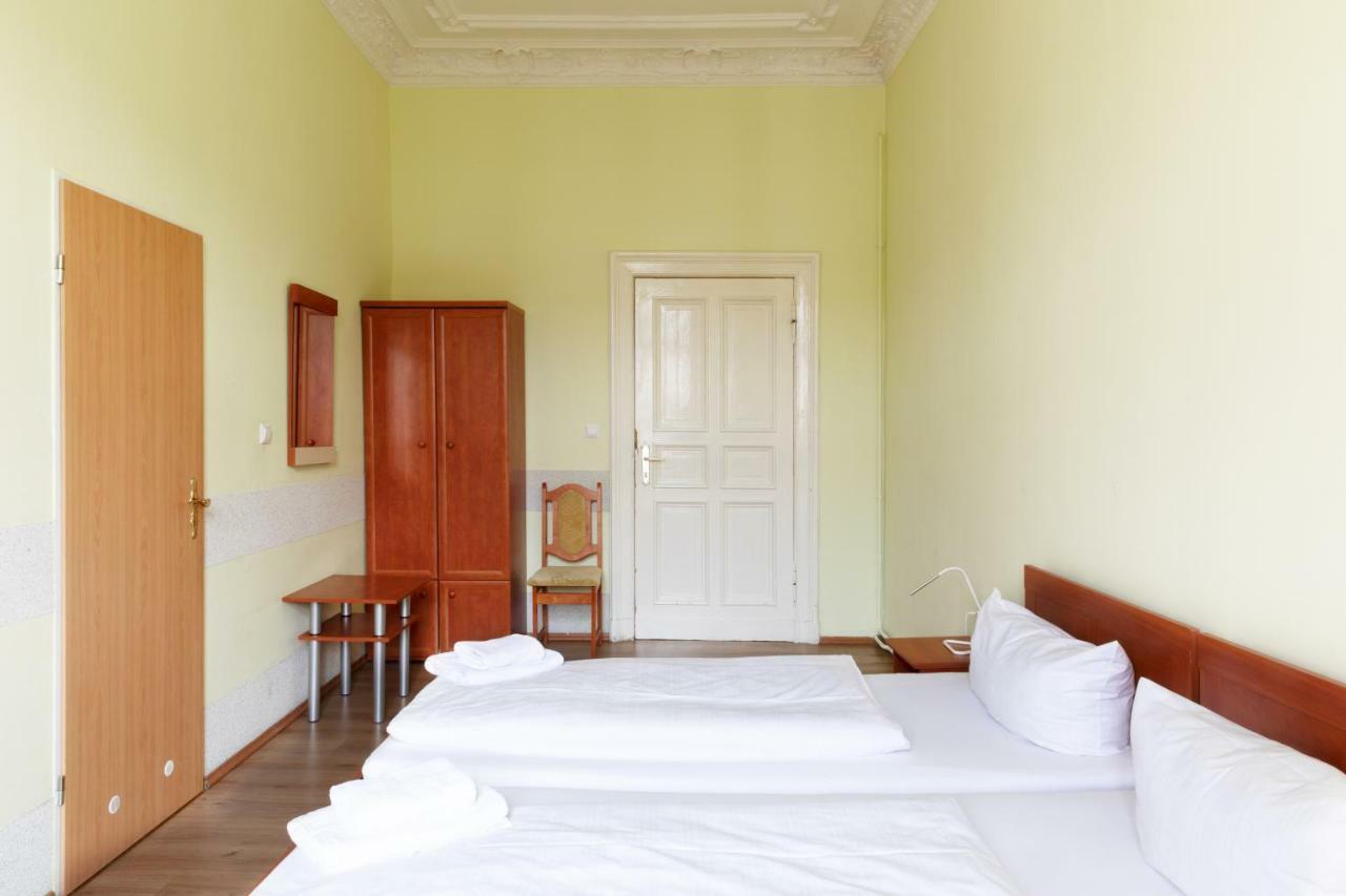 Hotel Eden Am Zoo Берлин Екстериор снимка