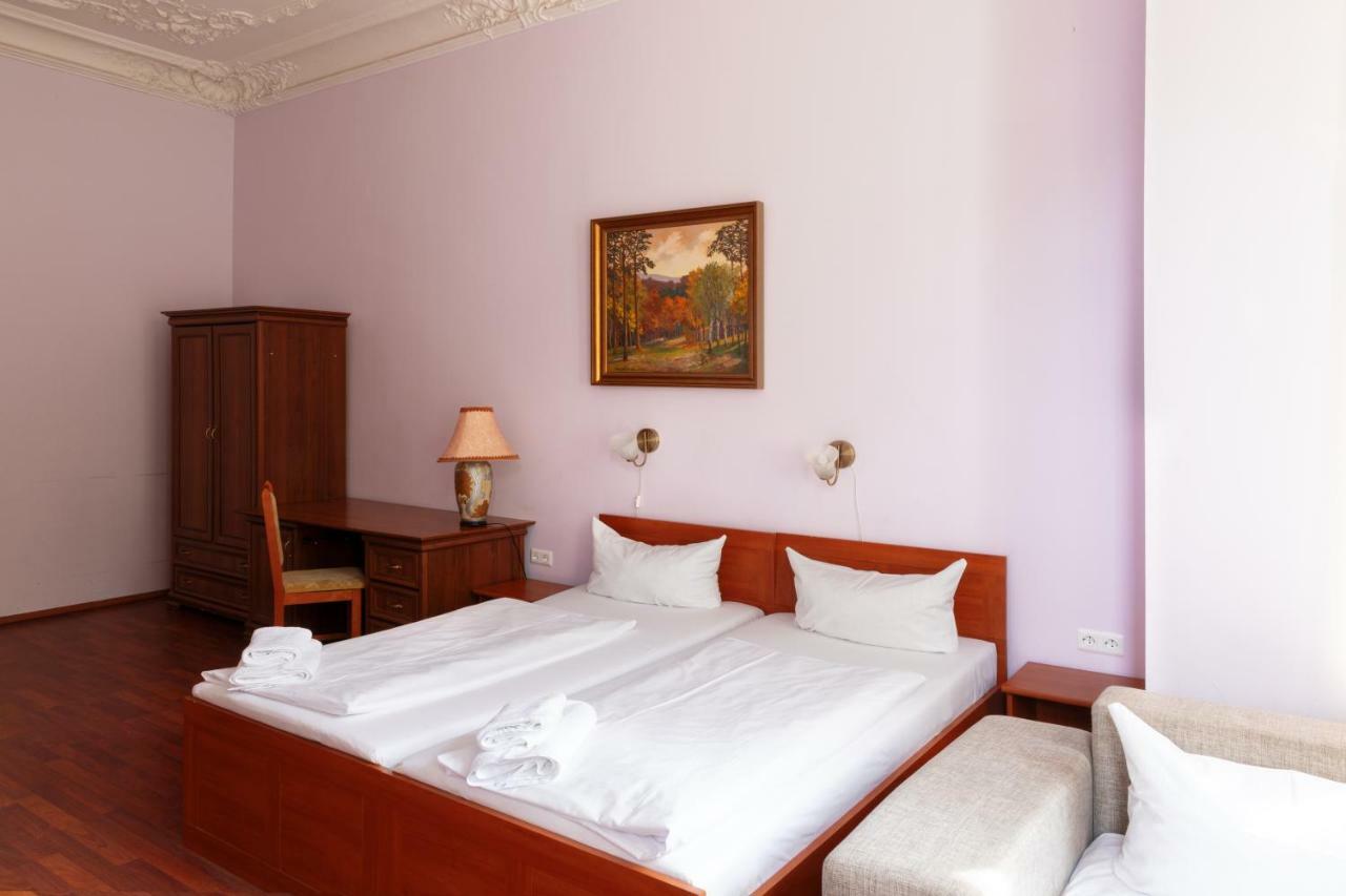 Hotel Eden Am Zoo Берлин Екстериор снимка
