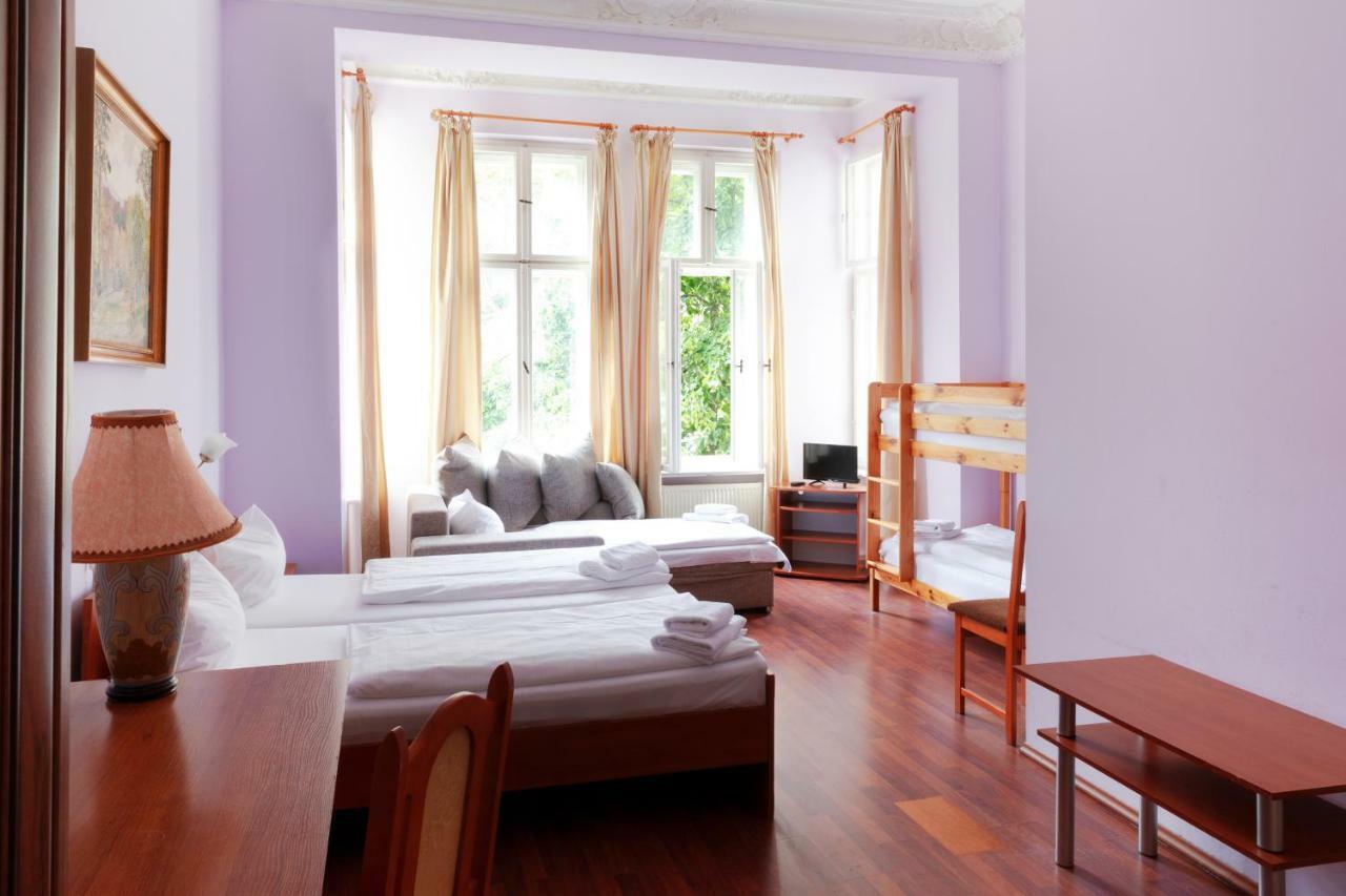 Hotel Eden Am Zoo Берлин Екстериор снимка